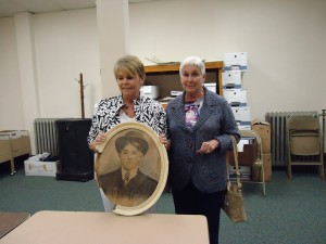 A vintage photo returned to the family that lost it in the 2011 Joplin tornado